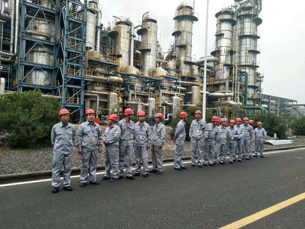 實現(xiàn)安全、文明施工